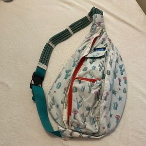 Large Cactus Kavu Sling Bag NWOT